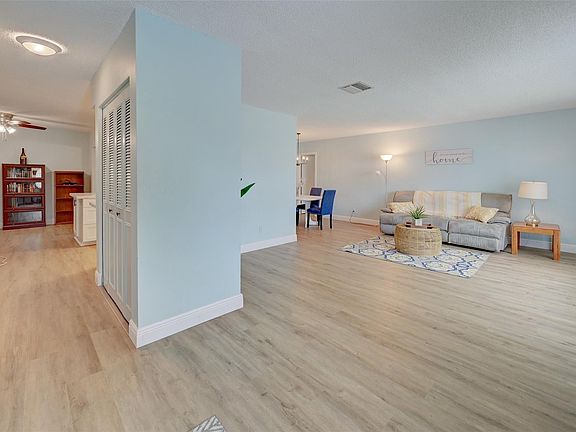 5th image of 7500 NW 73rd Avenue