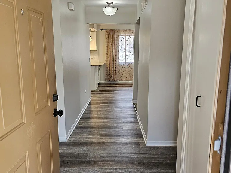 23434 Haynes St — Photo 4