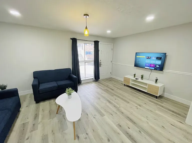 2 bed, 1150 sqft, $1,800 — Photo 4
