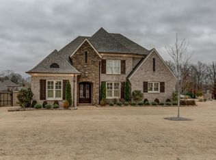 40 Greenbrier Lakes Cv, Piperton, TN 38017