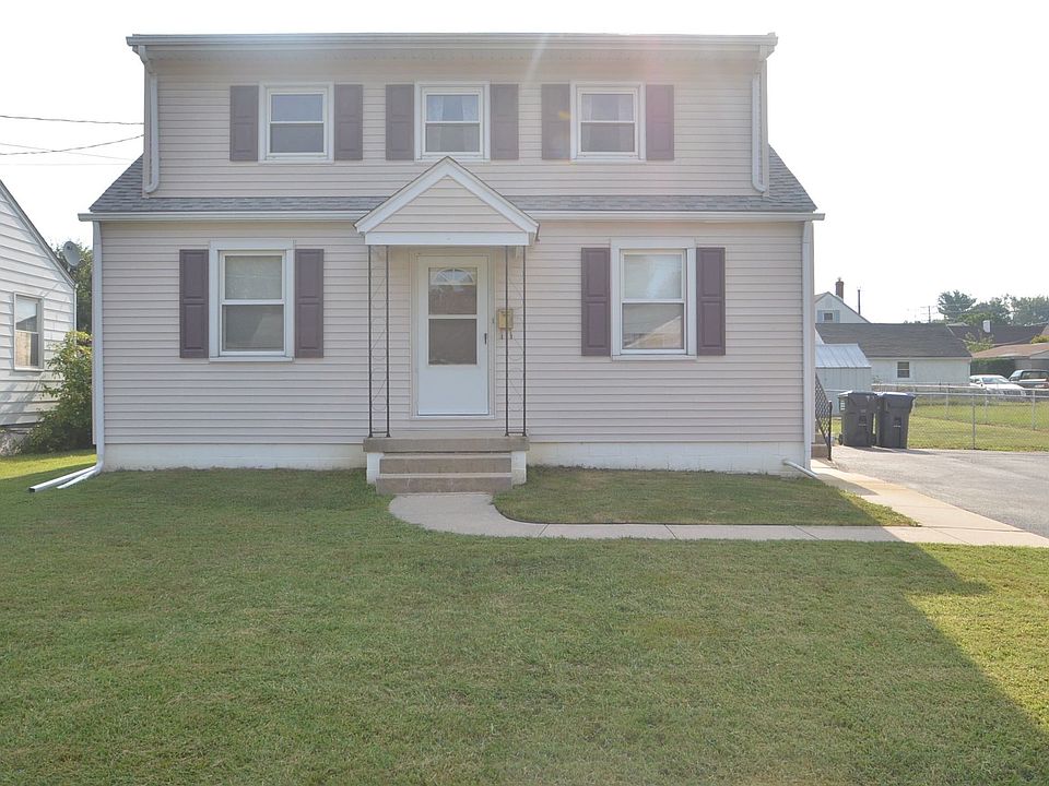 1st image of 1209 Gilbert Ave