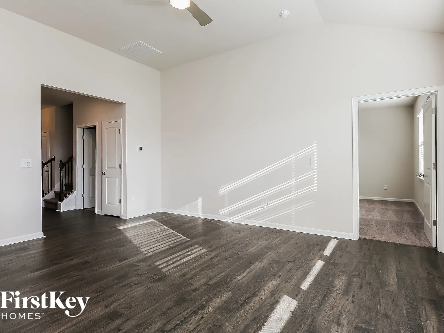 3 bed, 2.0 bath, 1593 sqft, $2,045 — Photo 3
