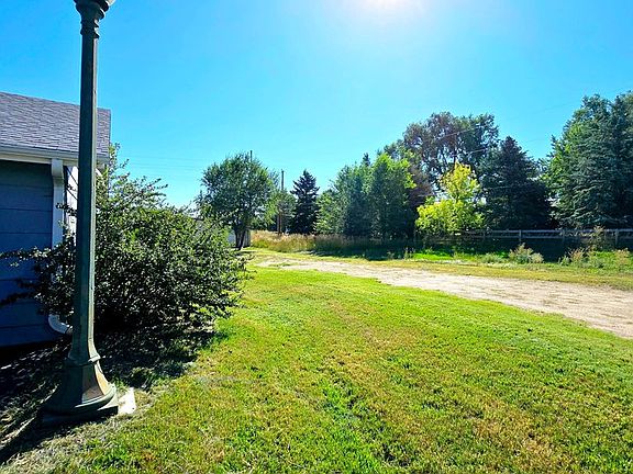 5th image of 4741 Pawnee Dr