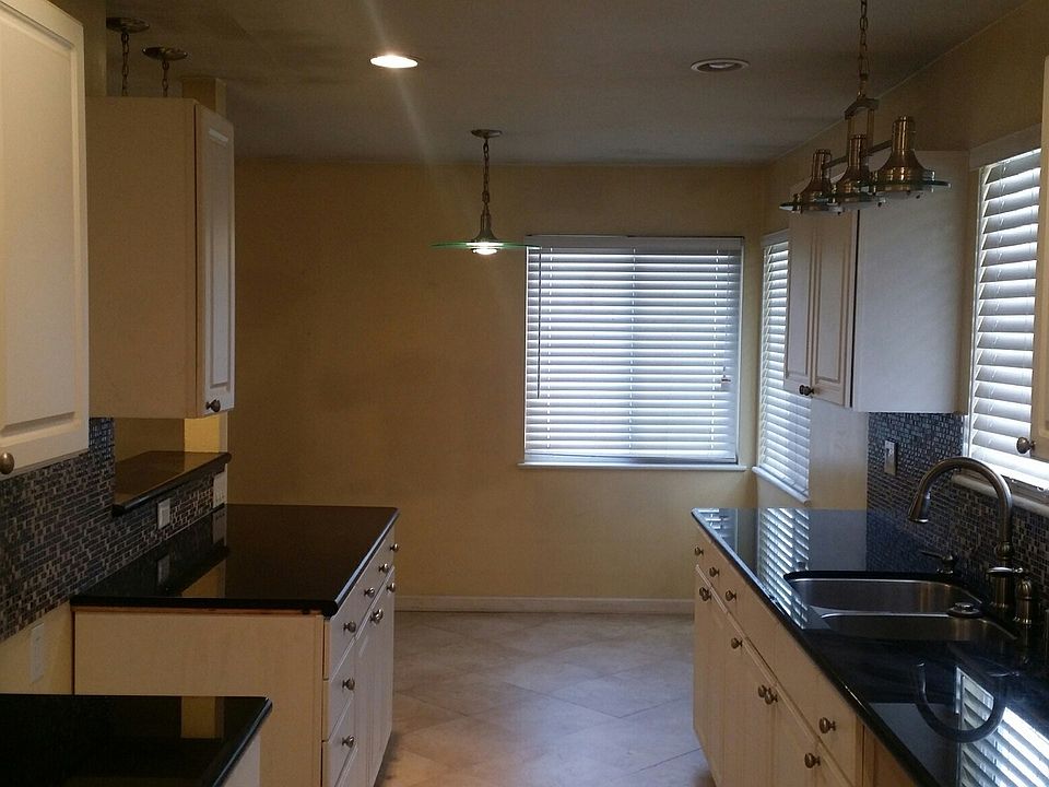 2nd image of 38626 Landon Ave