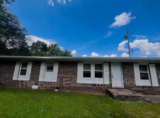 62 Trinity Rd APT 4, Trenton, GA 30752