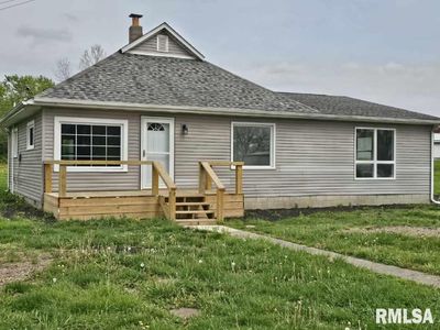 105 N Epperson Dr, MC LEANSBORO, IL, 62859