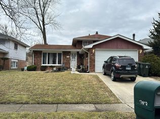17612 Cypress Ave, Country Club Hills, IL 60478