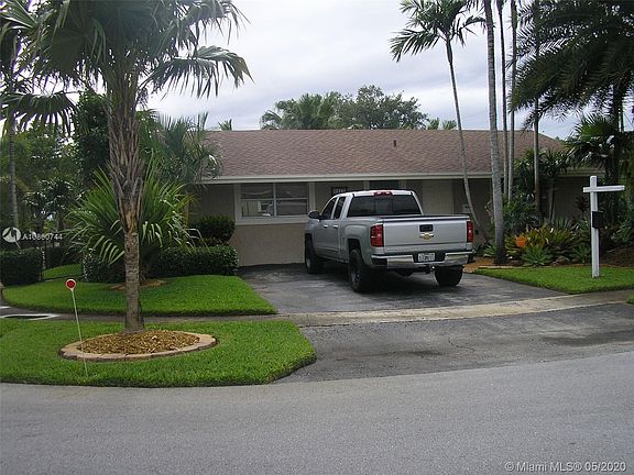 3rd image of 5217 SW 94th Ave