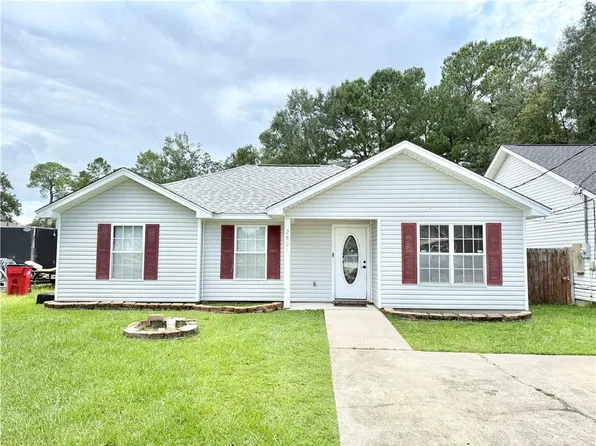 2521 Bluebird St, Slidell, LA 70460