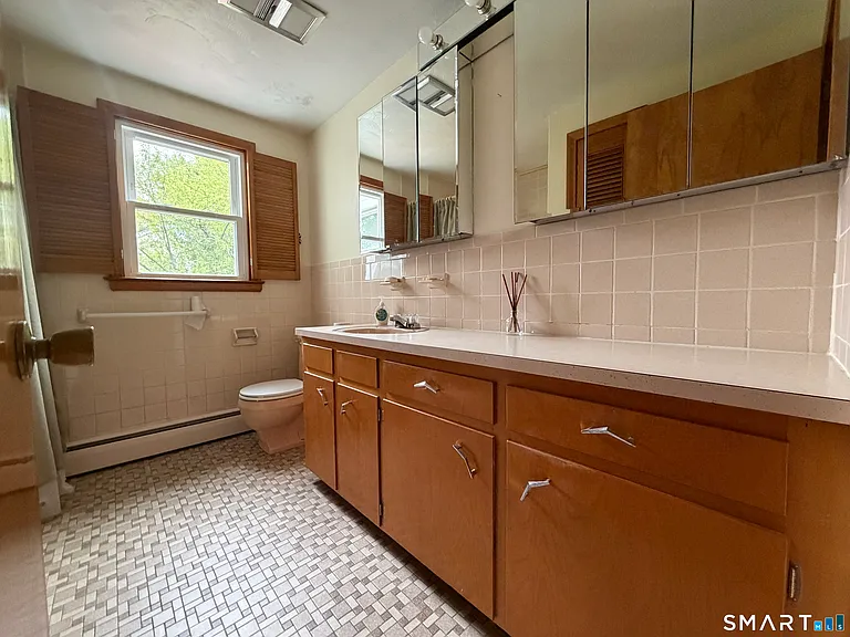 133 Pinehurst Ave #1 — Photo 11