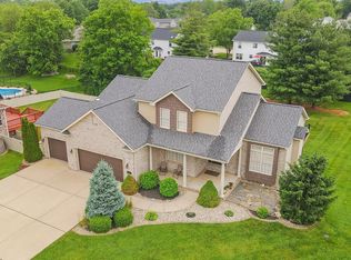 135 Savannah Ct, Glen Carbon, IL