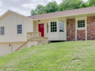 2912 Stratford Rd, Lawrence, KS 66049