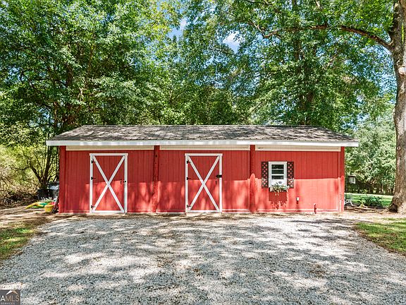 5th image of 2852 Dixie Rd