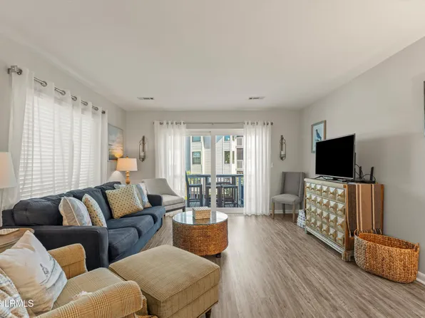 1 Cedar Reef Drive #F206, Harbor Island, SC 29920
