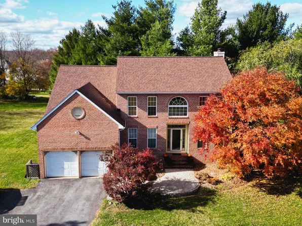 114 Apple Cross Rd, Harpers Ferry, WV 25425