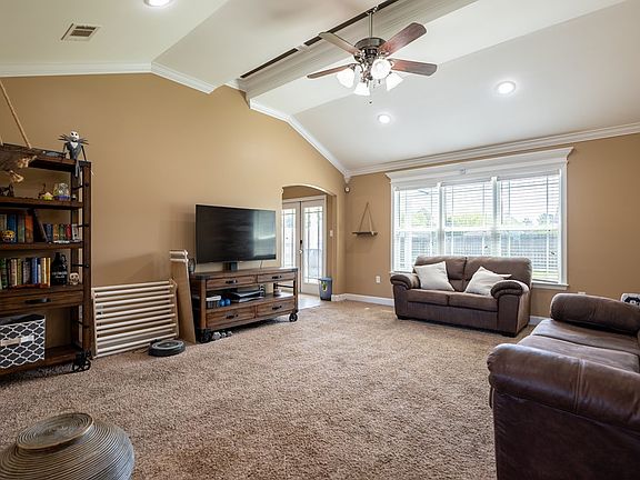 4th image of 4709 Stonewall Cir