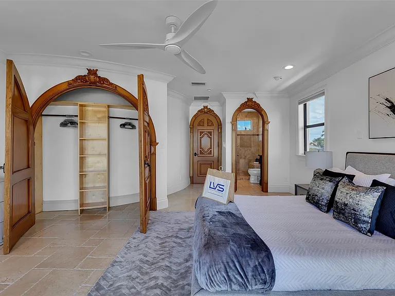 1011 Rhodes Villa Ave — Photo 81