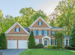 3749 Tennis Ct, Falls Church, VA 22041
