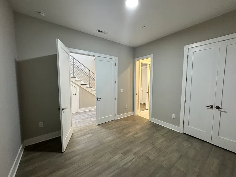 First floor bonus/office