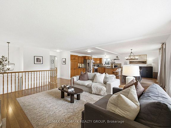 5th image of 7055 Shadow Ridge Dr