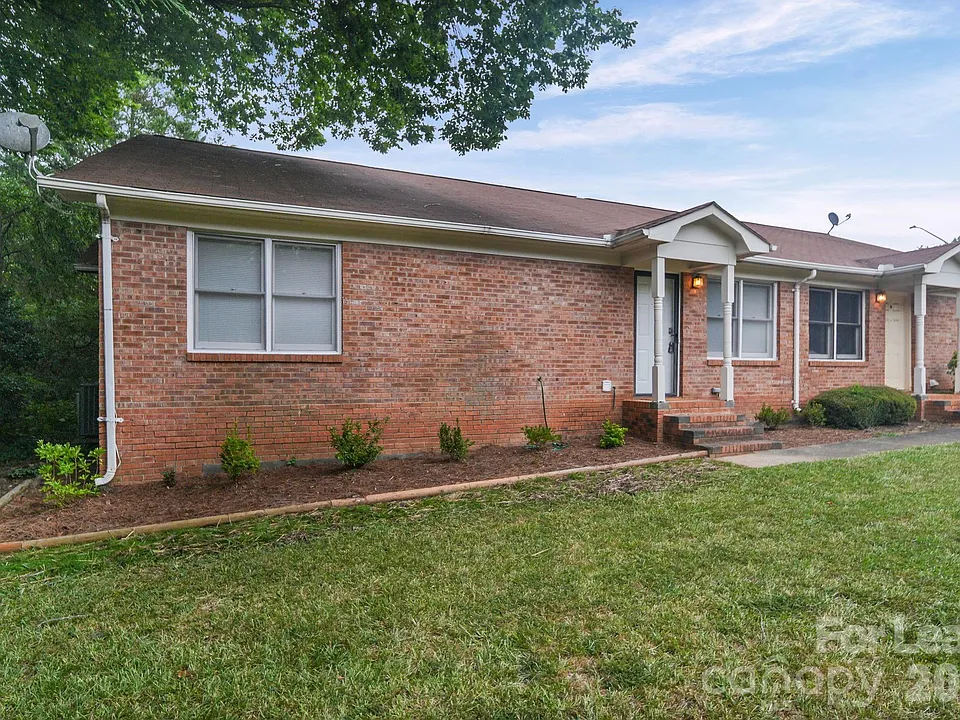 1110 Chandler Dr
