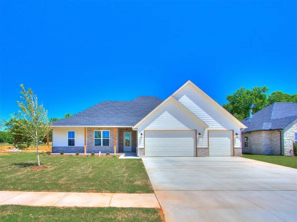 508 S Freedom Dr, Mustang, OK 73064