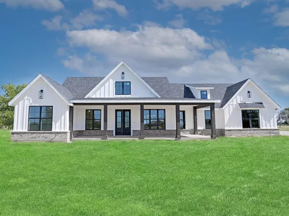 5926 High Mesa Dr, Justin, TX 76247