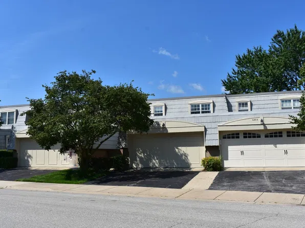 680 Versailles Cir Unit C, Elk Grove Village, IL 60007