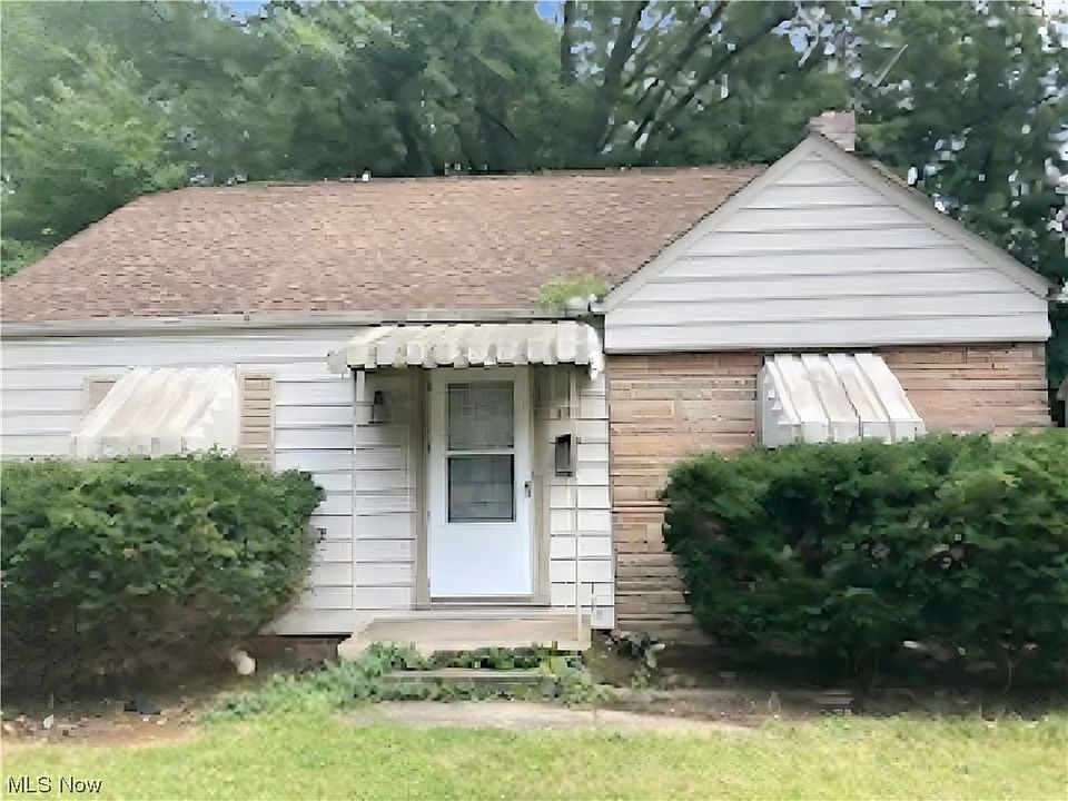 1st image of 895 Cordova Ave
