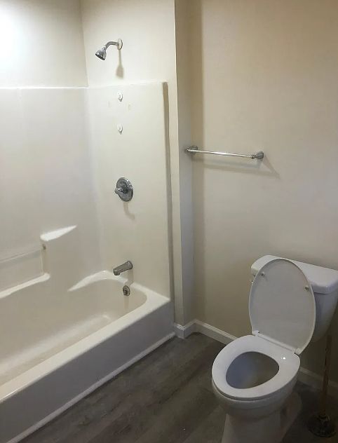 1st image of 40 Ontario St #B