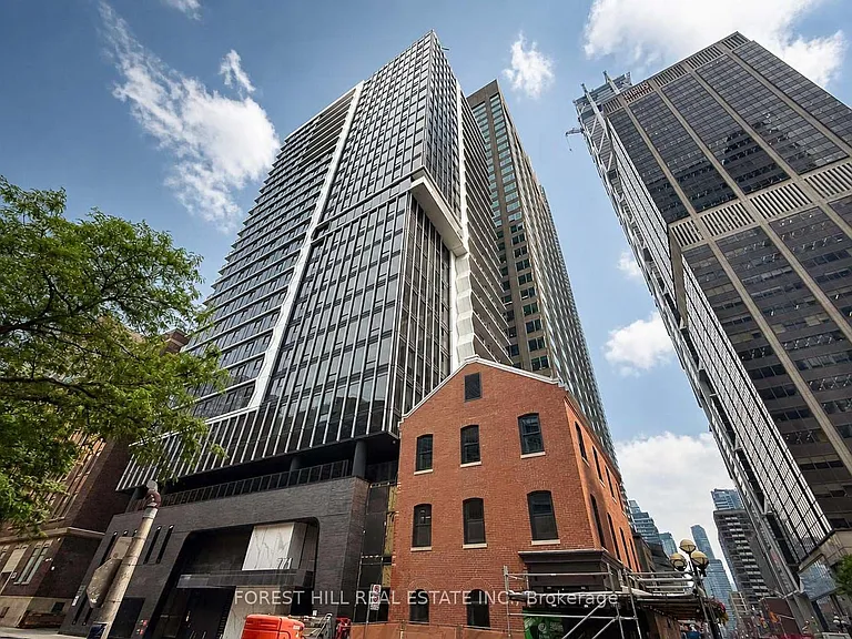 771 Yonge St W #601 — Photo 36