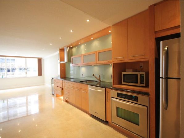 5401 Collins Ave APT 339