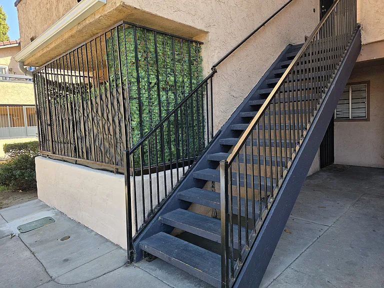 871 W San Ysidro Blvd W #1 — Photo 6