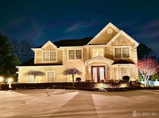 3 Rachel Ln, Monroe Township, NJ 08831