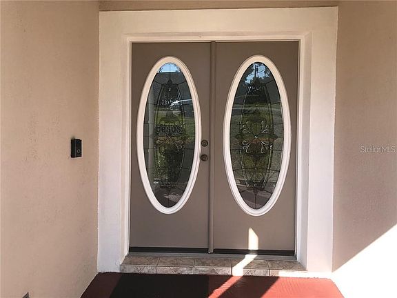 2nd image of 3517 Mayflower Ln