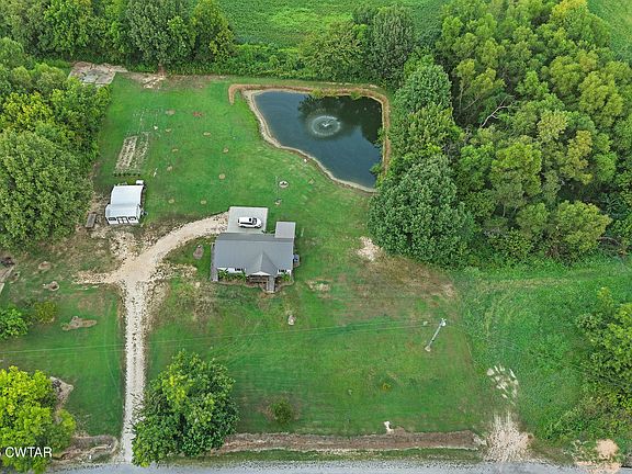 2nd image of 90 Daisy Donaldson Rd