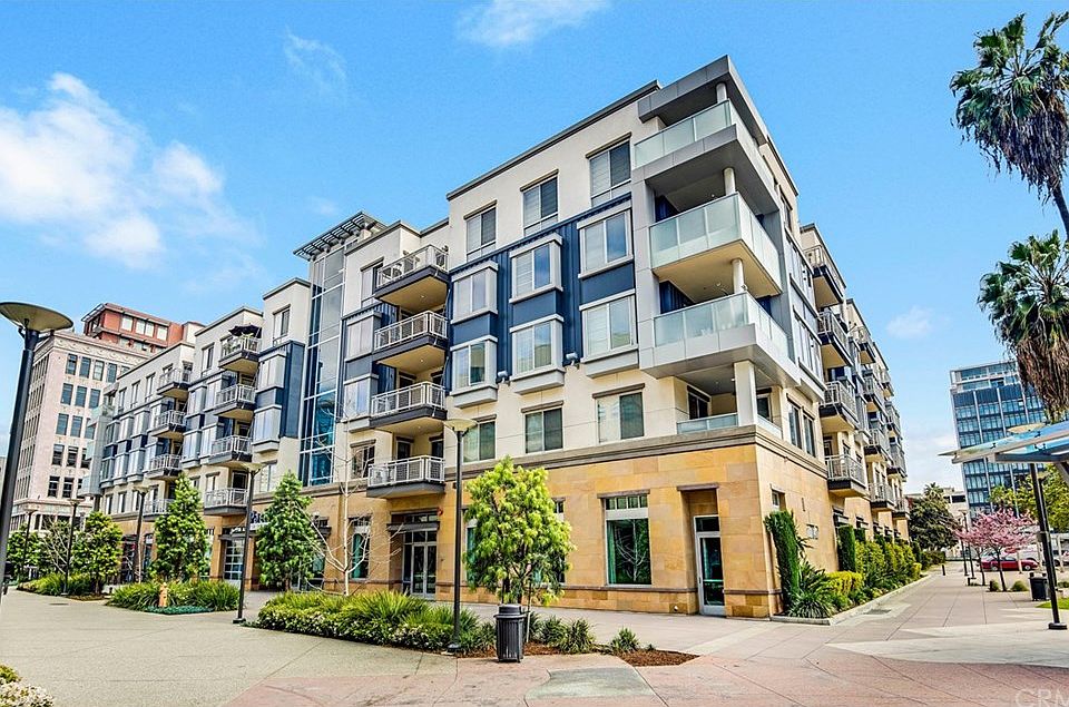 1st image of 150 The Promenade N #206