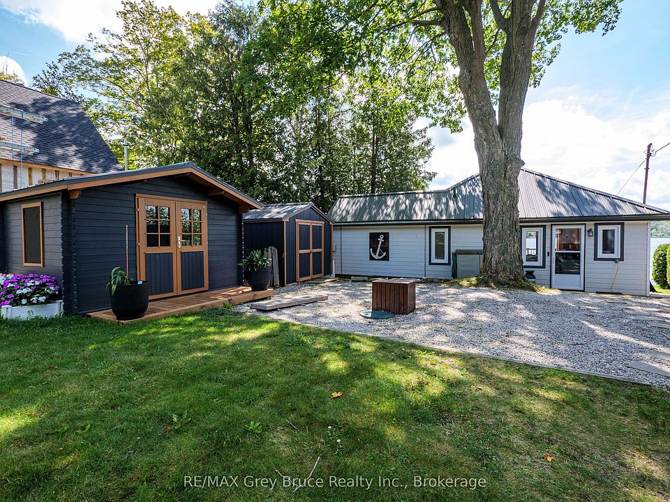 1st image of 38 Maple Dr
