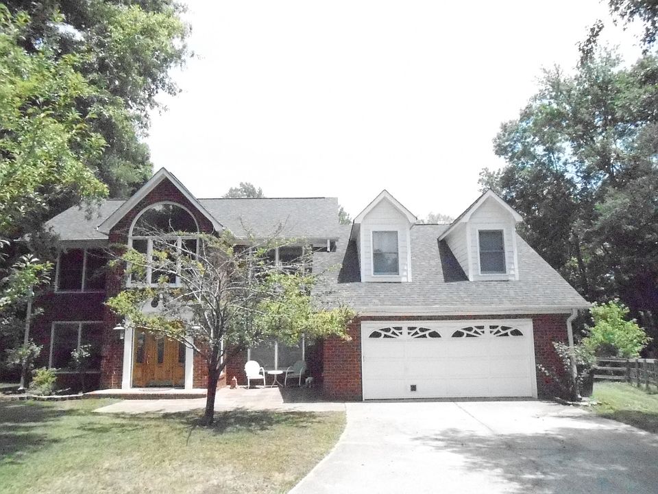 1st image of 9020 Hunters Pointe Dr