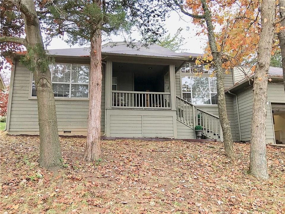 1st image of 3171 N Warwick Dr