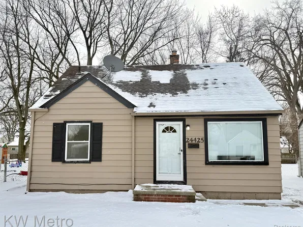 24425 Stanford St, Dearborn Heights, MI 48125