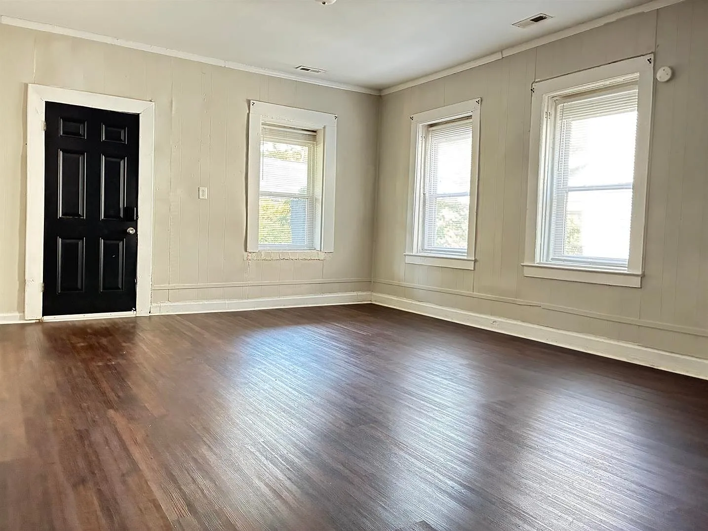 309 Houston St. — Photo 4