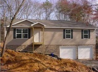 405 Diamond Dr, Chickamauga, GA 30707