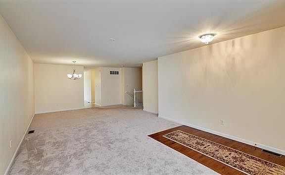 3rd image of 1152 Arbor Place Dr