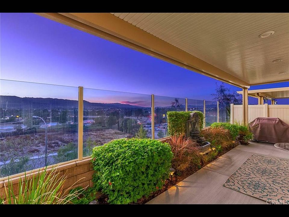 1st image of 43110 Avenida Amistad
