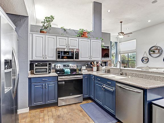 4th image of 2174 Black Willow Dr NE