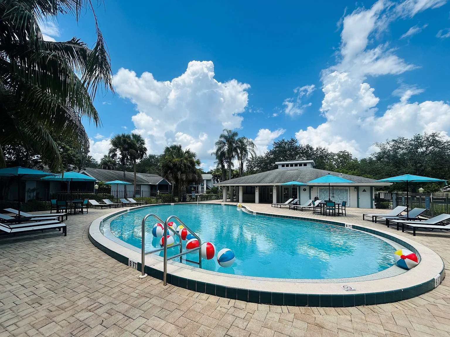 Aqua Bay — Photo 1
