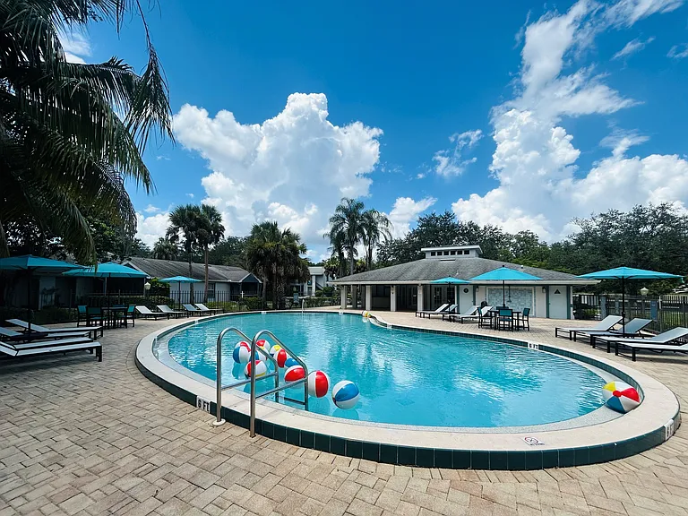 Aqua Bay — Photo 1