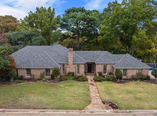 3603 Woodview Ln, Kilgore, TX 75662