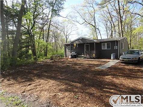 3rd image of 693 Lake Barnegat Dr